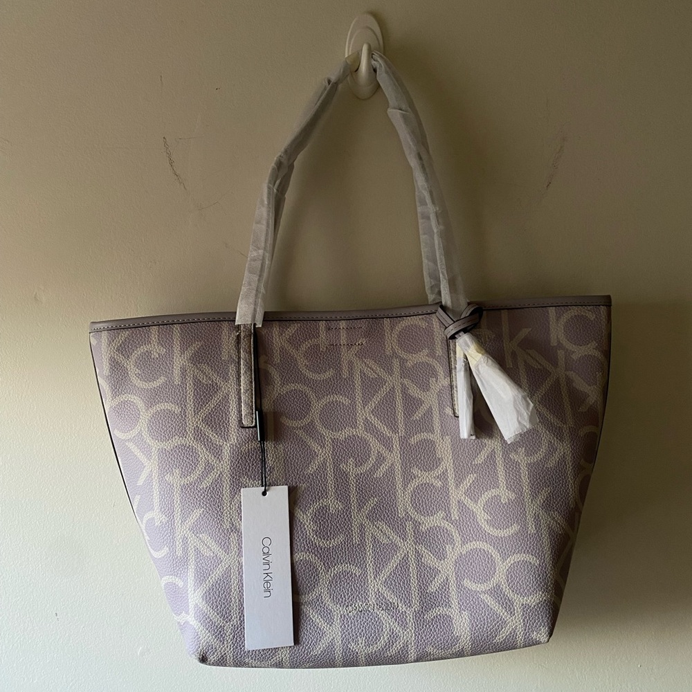 NWT Calvin Klein reversible handbag